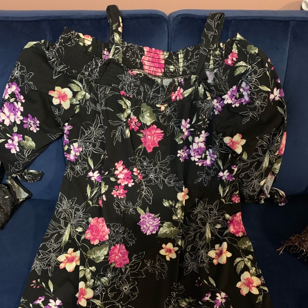 Off Shoulder, tie sleeve accent, floral dress